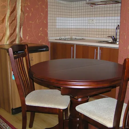 Comfortel شقة فندقية *